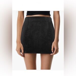 Elegant Black Suede Mini Skirt, NWT, Medium Size